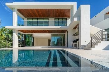 Villa contemporaine vue mer — Roucas Blanc